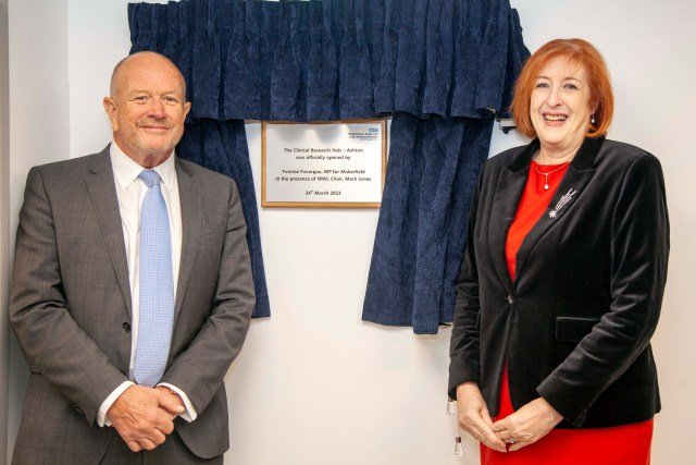 Mark Jones (WWL Chair) and Yvonne Fovargue MP